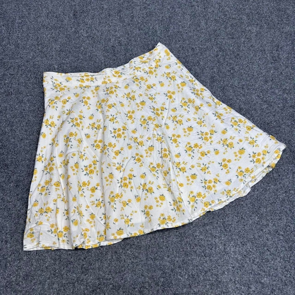 Hollister ultra high rise lined white & yellow floral mini skirt Size Small